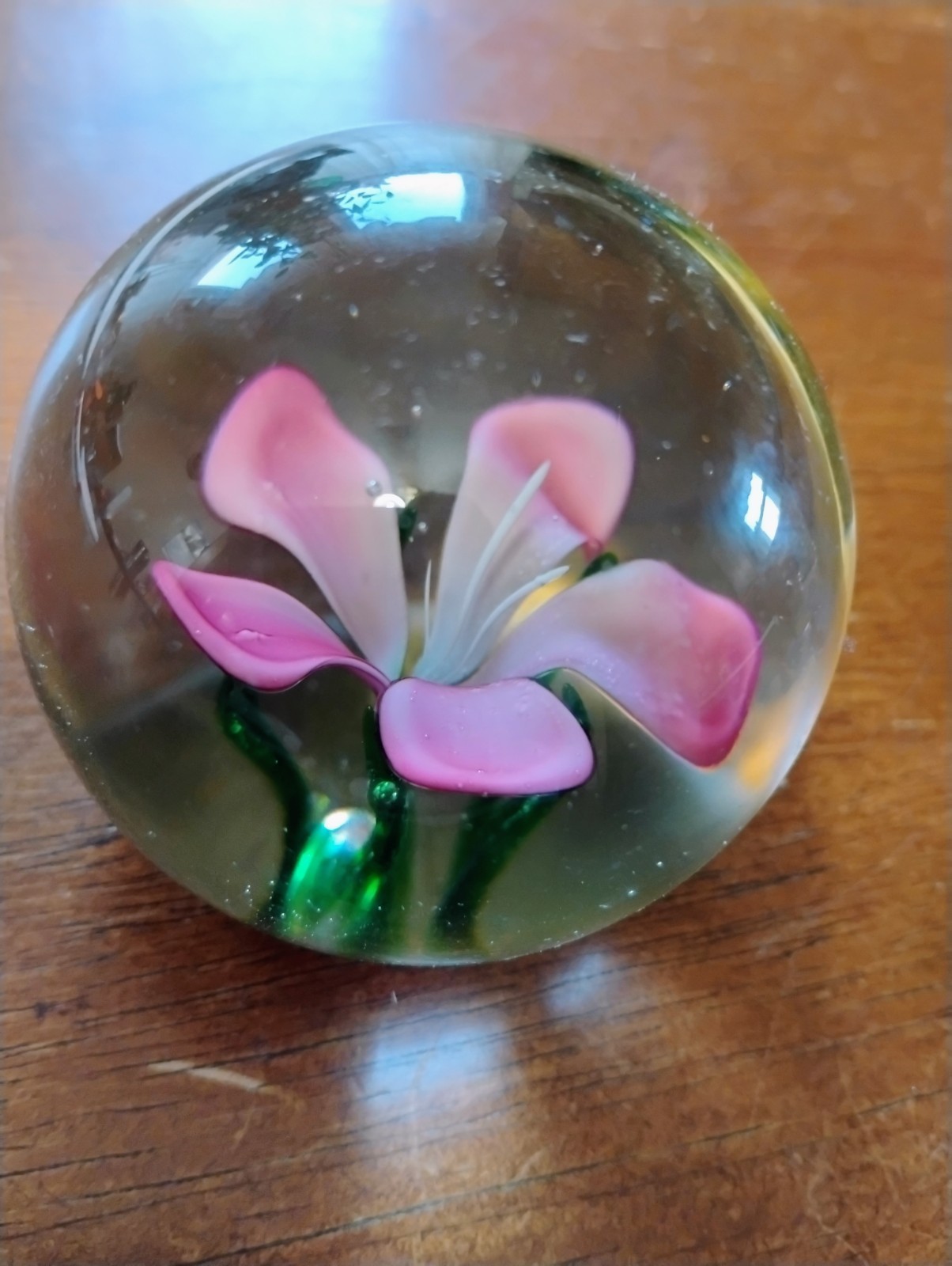 Vintage Art Glass Paperweight Pink Lily Flower Captive Bubble 2.75″ Hand Blown