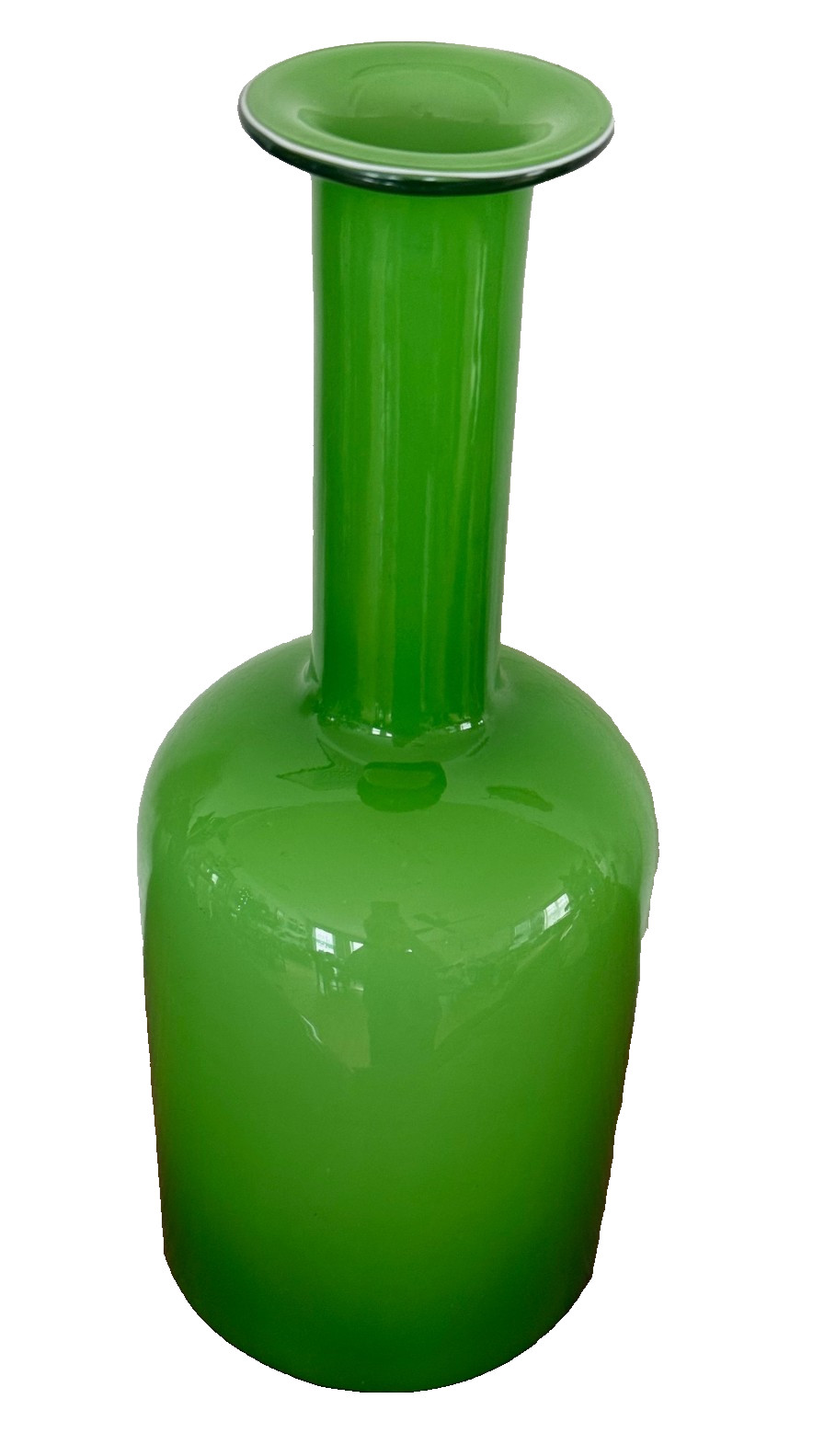Midcentury Modern Cased Glass Gulvvase Lime Green Unbranded Vase 12 H x 4-1/2 W”