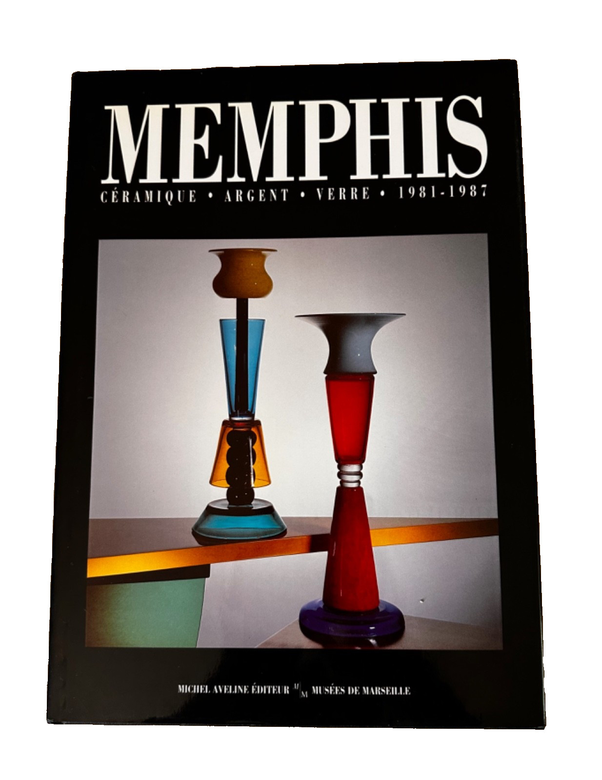 Memphis Pottery, Silver, Glass.. “Memphis: Céramique, Argent, Verre, 1981-1987.”