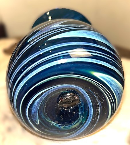 FREDERICK WARREN SWIRLED COBALT BLUE STUDIO ART GLASS VASE, SIGNED & DATED 1974