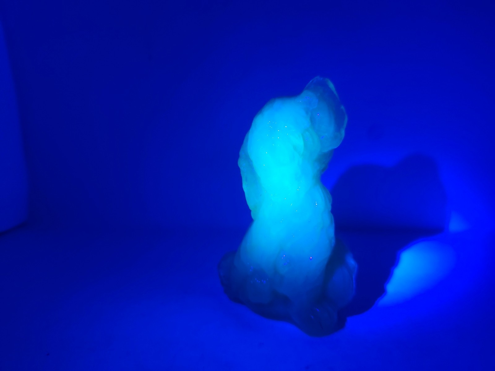 Vintage UV Reactive Skippy Shaggy Puppy by Boyd’s