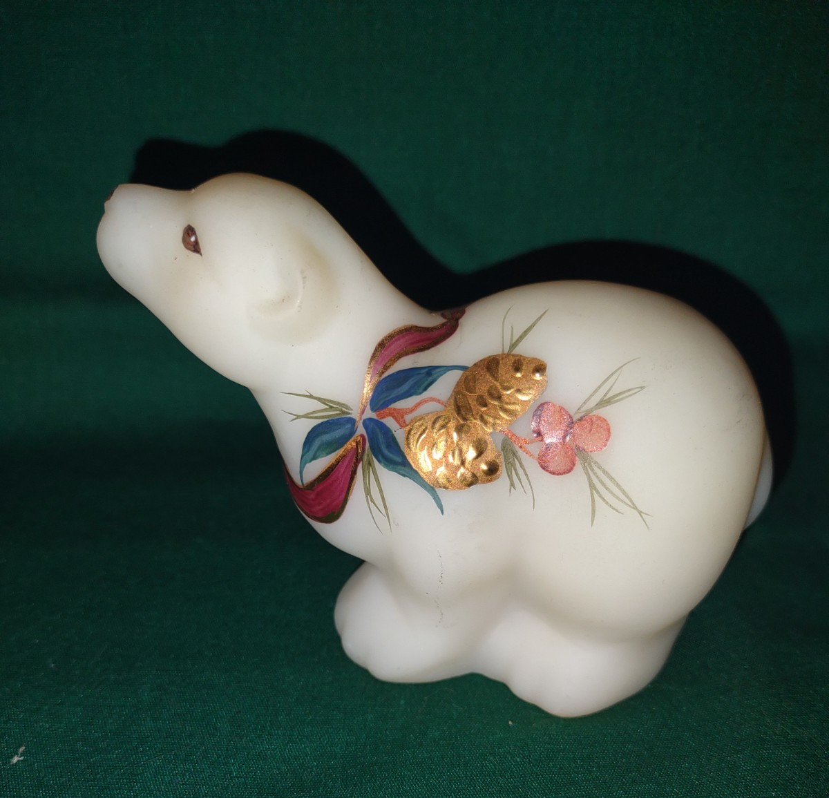 Fenton Hand Painted Polar Bear Figurine Signed w/ tag Pinecones Ribbon