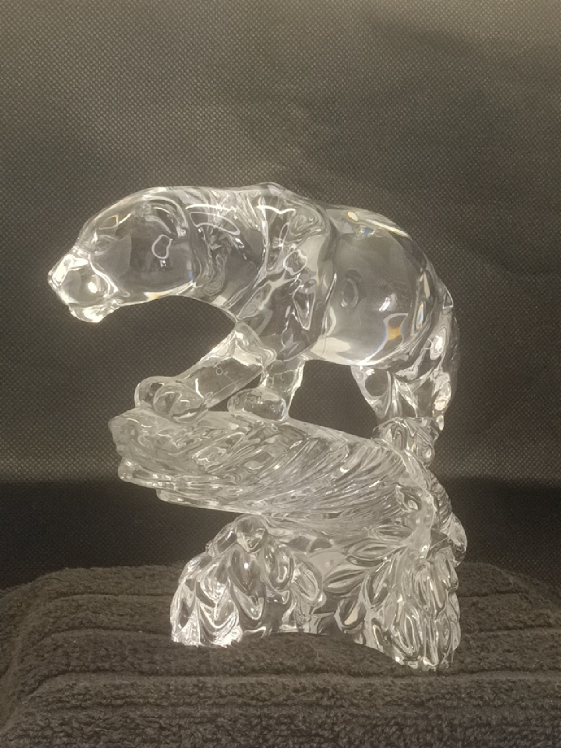 Crystal Jaguar #899 “Wonders of the Wild” 5.25″T x 6.5″L, 24% Lead Crystal (A)