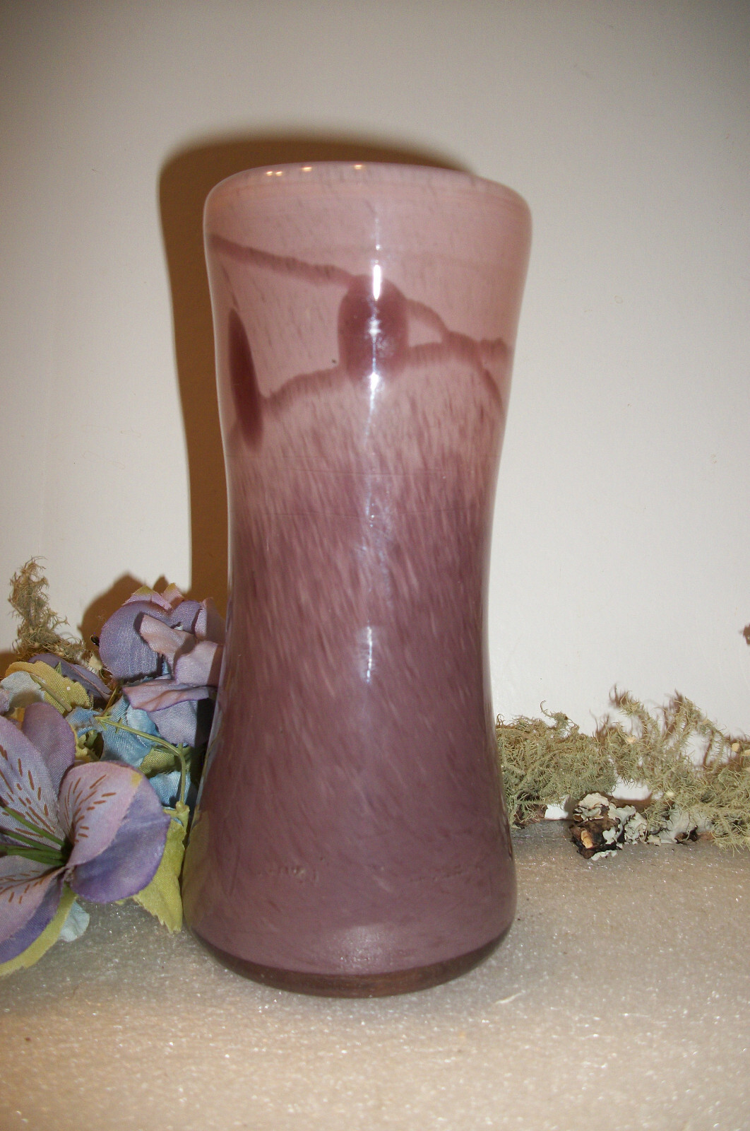 Hand Blown Art Glass Vase Ombre Violet Purple 6.25” Tall 1.2 lbs