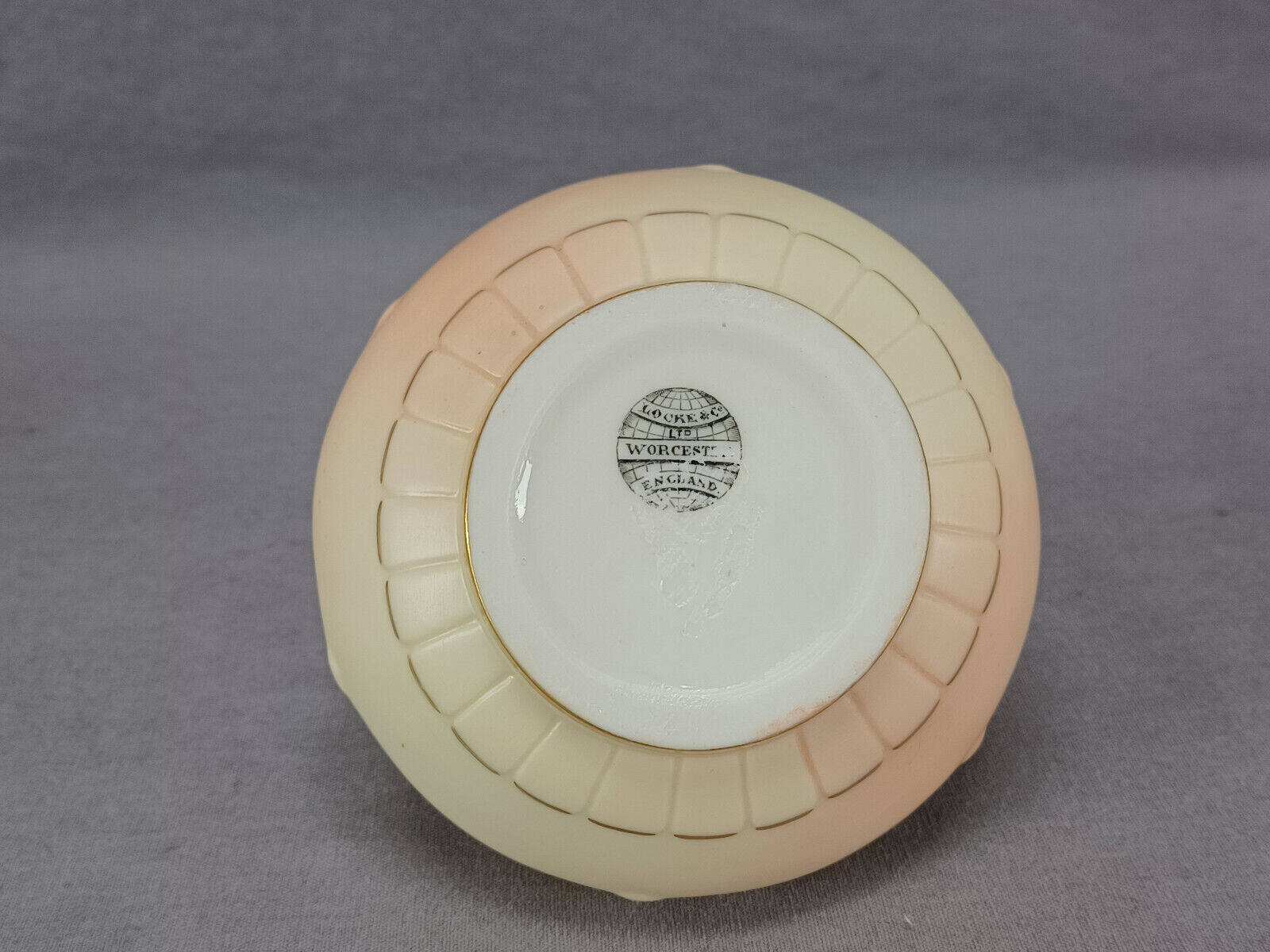 Locke & Co Worcester Reticulated Blush Ivory & Gold 2 7/8 Inch Vase