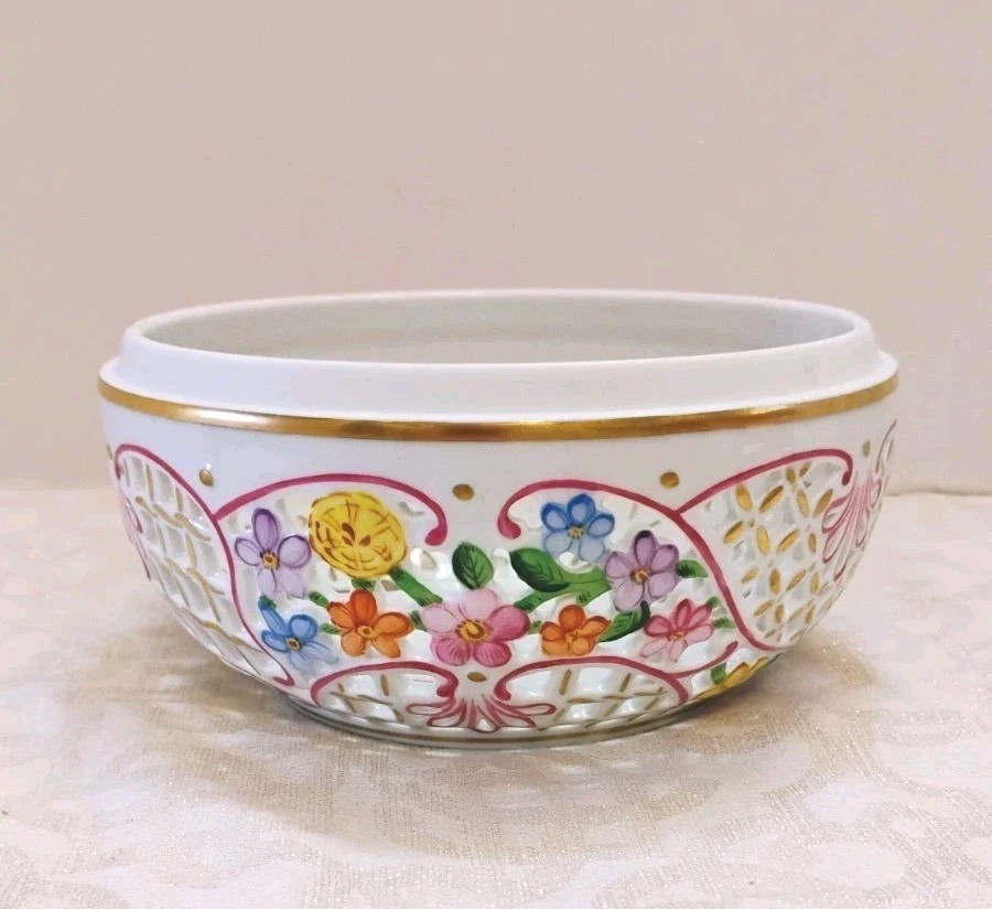 HEREND 6212/C-BT Porcelain Openwork Basket Style Bonbonniere 6″ 15 cm, no Lid