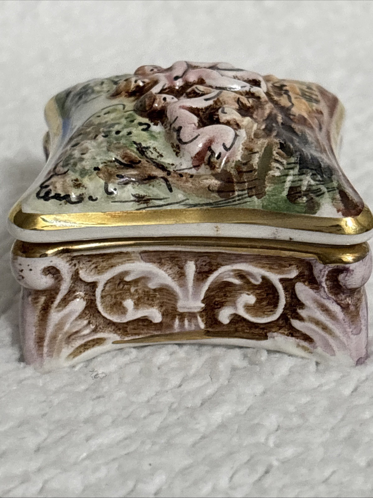 Vintage Ceramic Hand Painted Cherubs Capodimonte Italy 2 in Trinket Box Dish