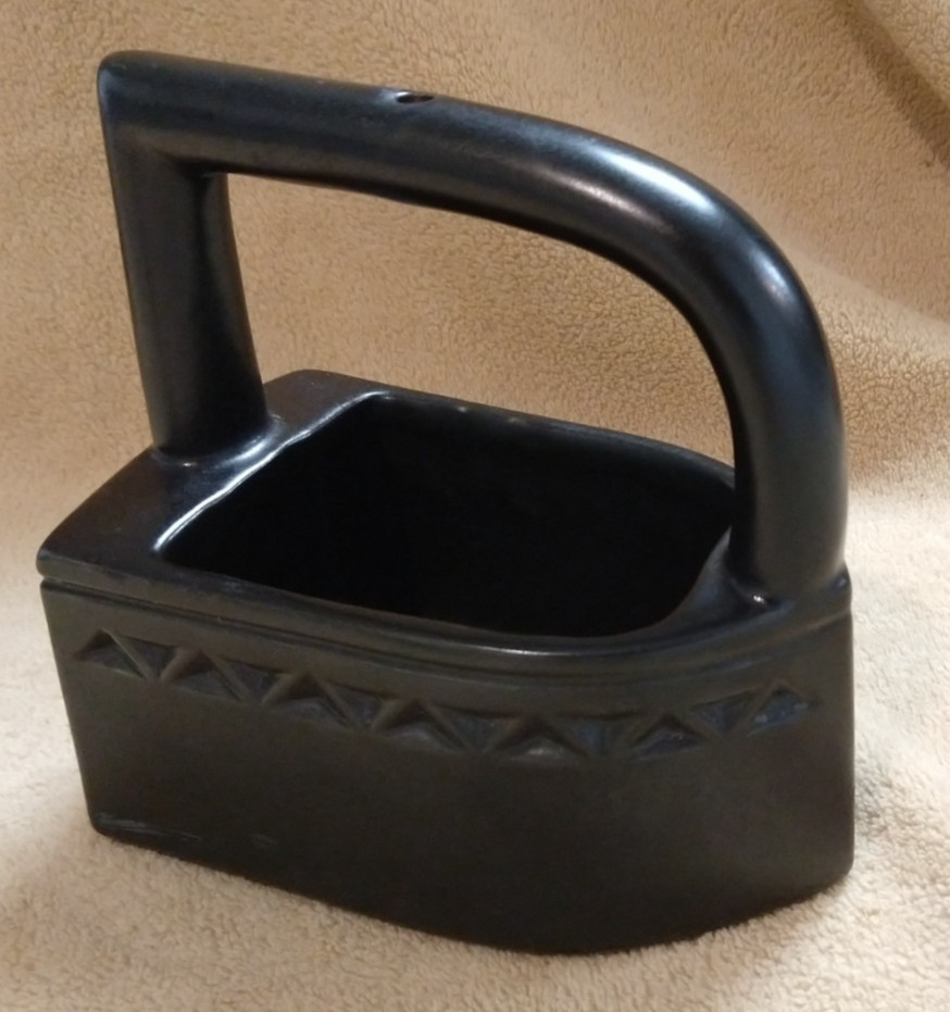 Vintage McCoy Black Iron Shaped Ceramic Planter w/ chain # 746, 6.5″ x 4″ x 6″