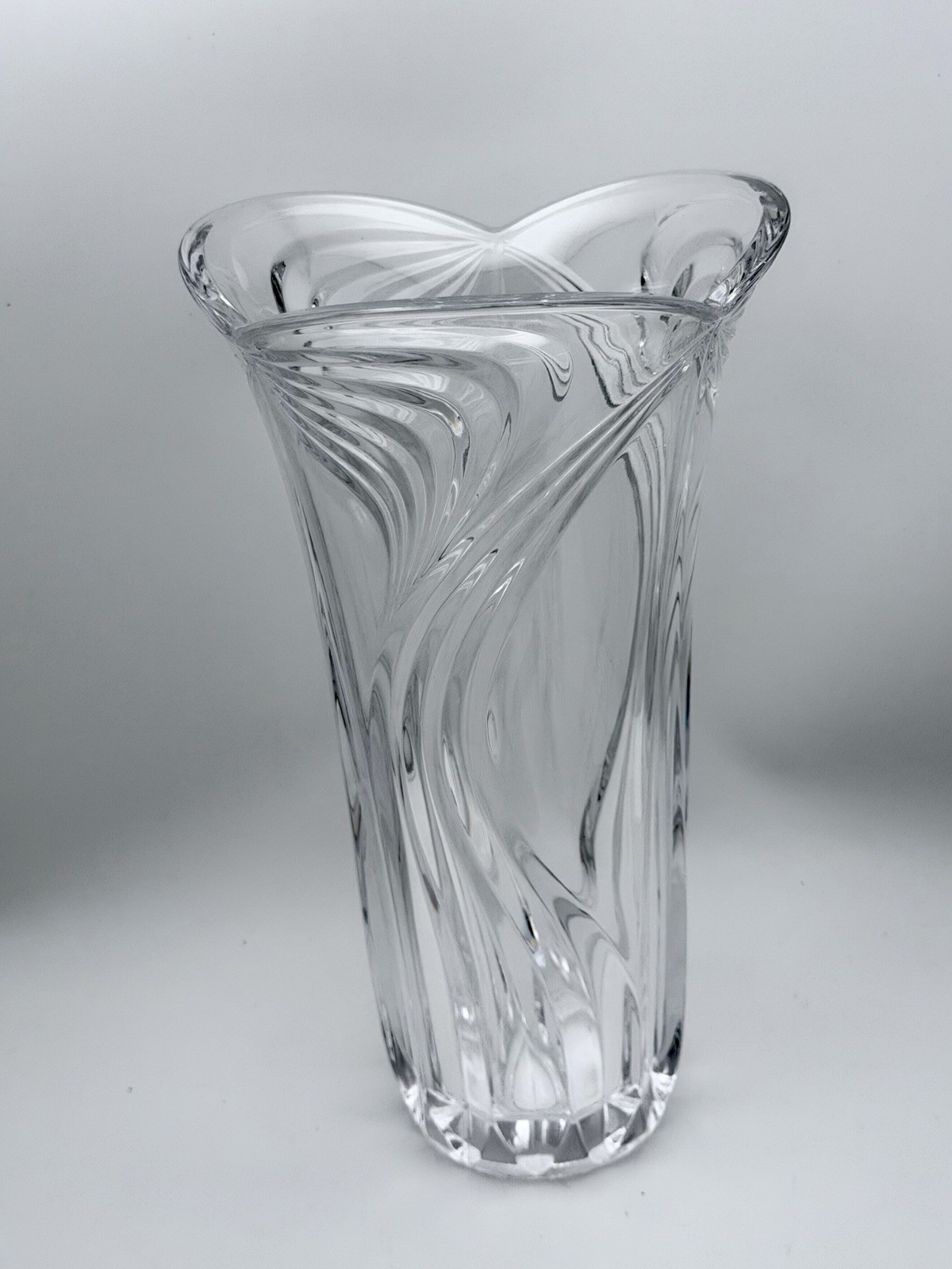 VTG Block Crystal Horizon 12″ Flower Vase Clear Swirl Cut Scalloped Rim Heavy