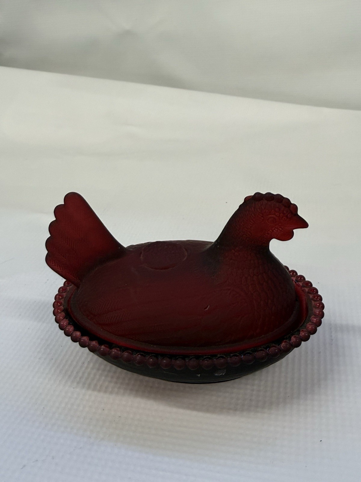 Covered Dish Hen on Nest Red Satin Glass Beaded Edge 4.75″ x 3.25″ Vintage Style