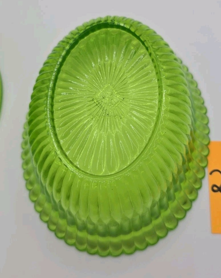 Vintage Boyd GREEN/EMERALD Hen On A Nest Candy Dish 5” “RARE HEAD TURNED” MINT!