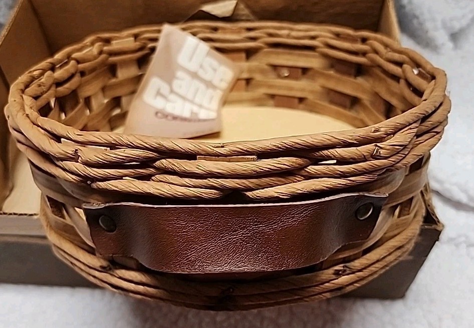 Vintage Pyrex 7020 Baker In A Basket 2QT Baking Dish & Woven Basket In Box New
