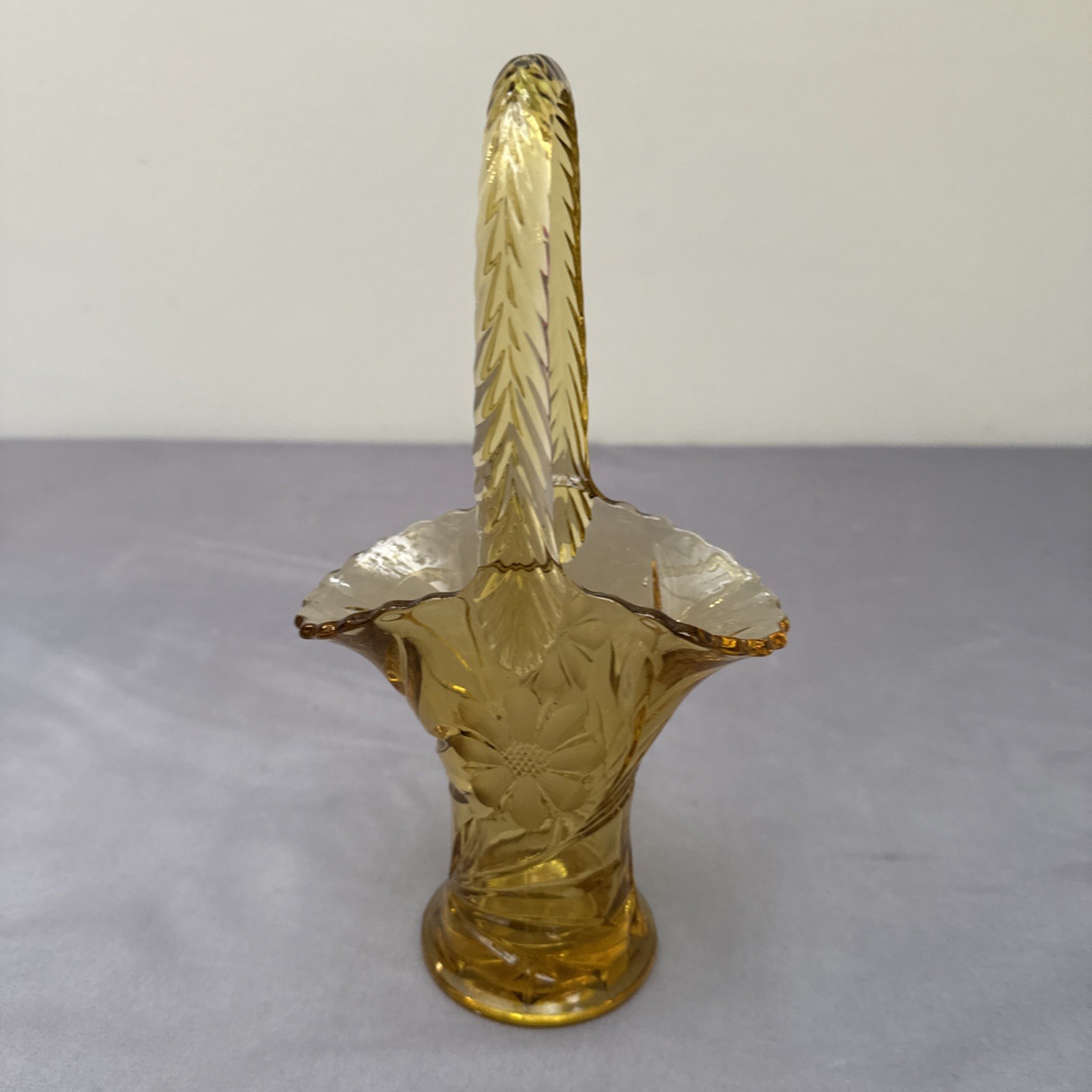 Imperial Carnival Glass 26cm Tall Daisy Pattern Amber 1960’s Basket. (B75)