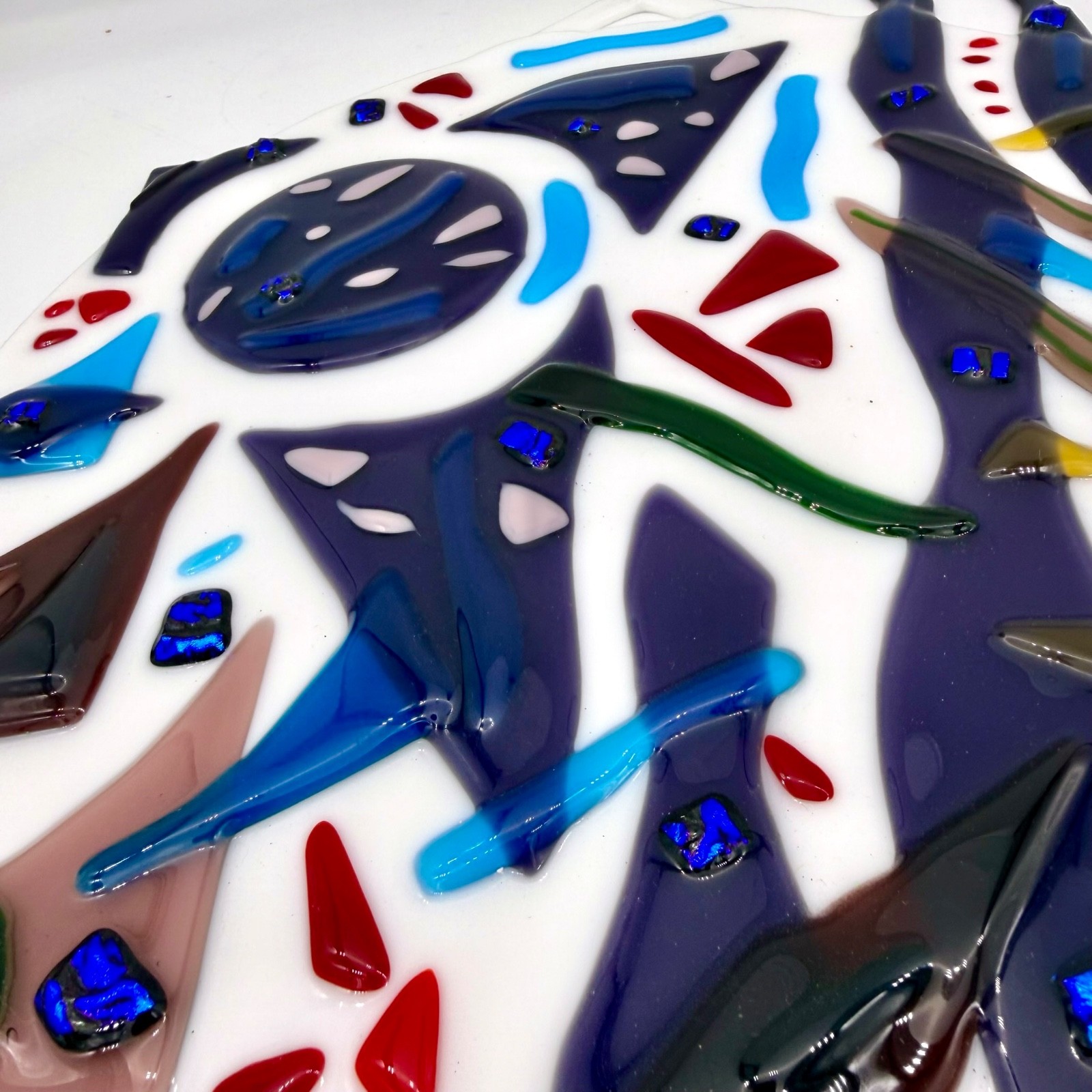 Vtg Fused Glass Wall Hanging Modernist Abstract Face Geometric Blue Dichro 15”