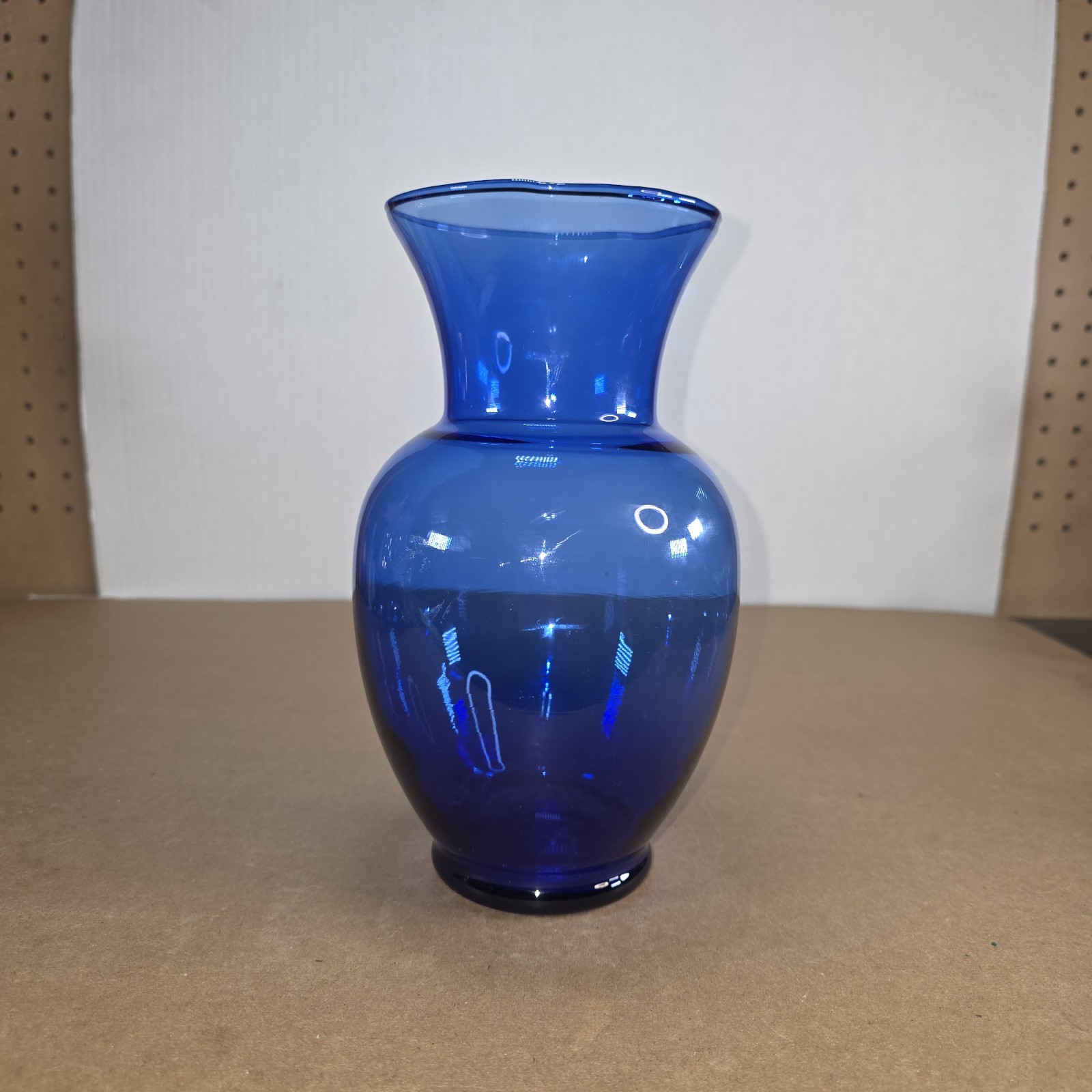 Vintage Cobalt Blue Glass Vase 9.5″ Flared Urn Flower Centerpiece Home Decor