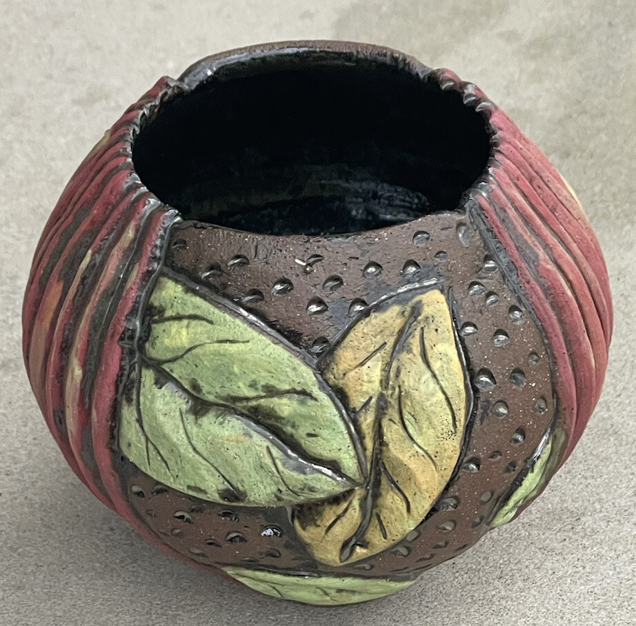 Nancy Briggs Original Signed Pottery Nature-Inspired Leaf Vase 4.25” Textured