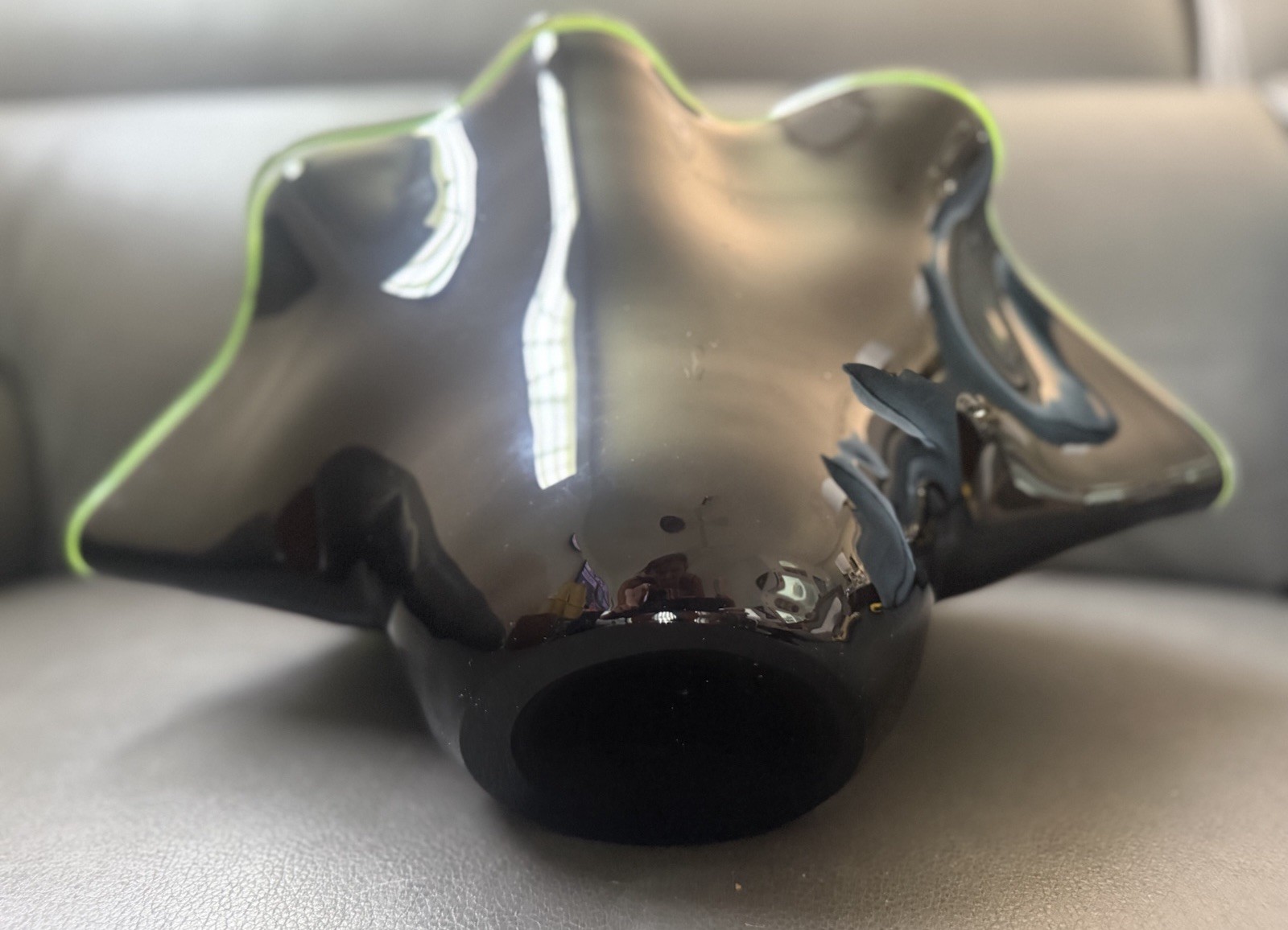 VNTG Green/Black Hand Blown Murano Glass W/Ruffled Edge And Green Circle Swirls