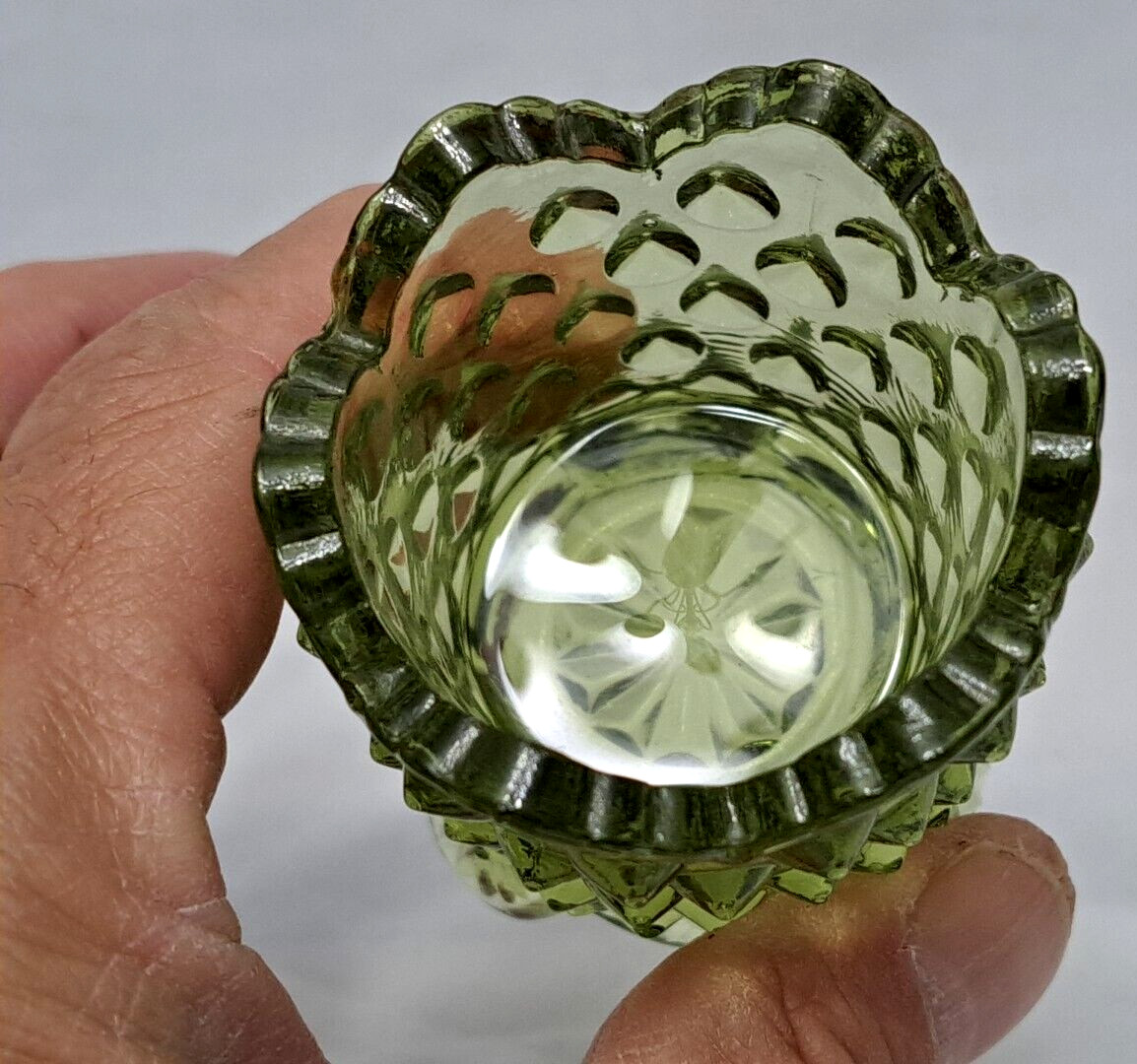 Vintage Fenton Colonial Green Hobnail Side Spikes 3 Footed Toothpick Holder Nice