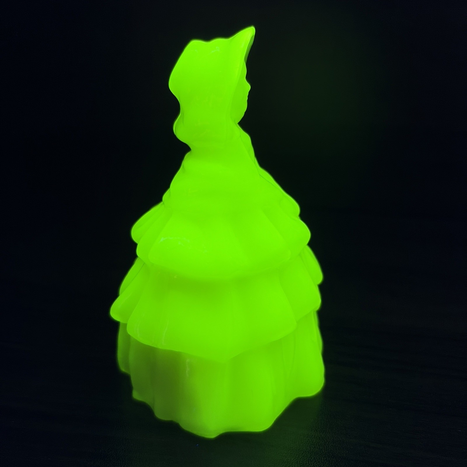 Boyd Louise Doll Figurine 4.25″ Lemon Ice Custard Uranium Glass UV Glow
