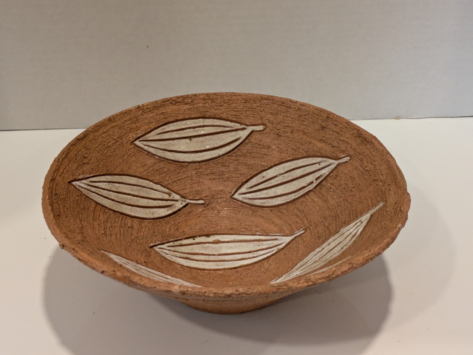 Italian Art Pottery Bowl Incised Leaf Design Horizon Line 85/402 Vintage 1960s