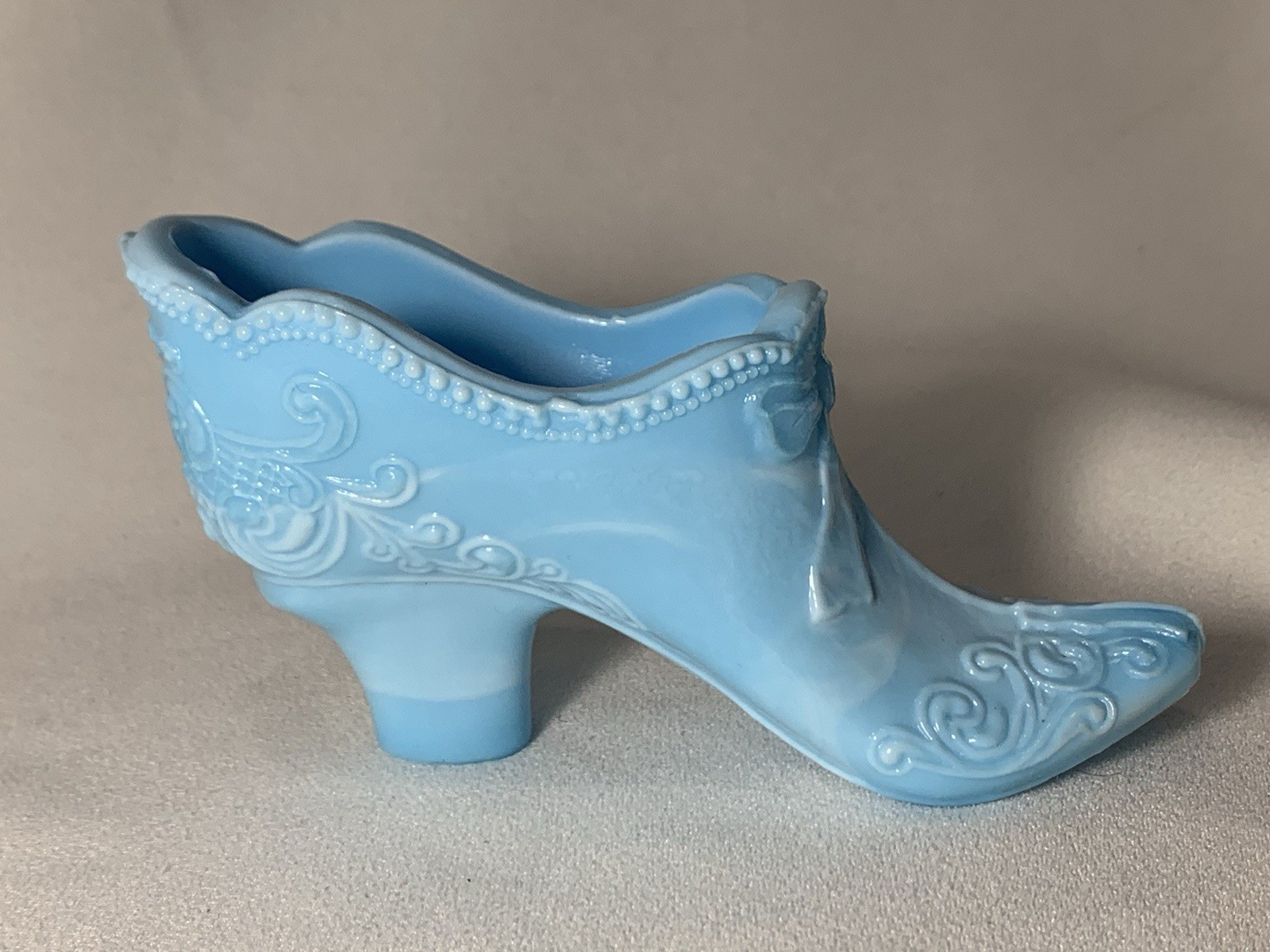 Vintage Mosser Light Blue Slag Glass Art High Heel Bow Slipper Shoe #87