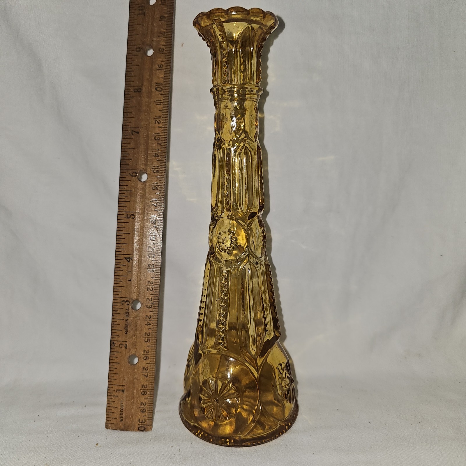 Moon & Star Glass LE Smith AMBER FLASHED BUD VASE 9″ Vintage Pyramid. T-168 H
