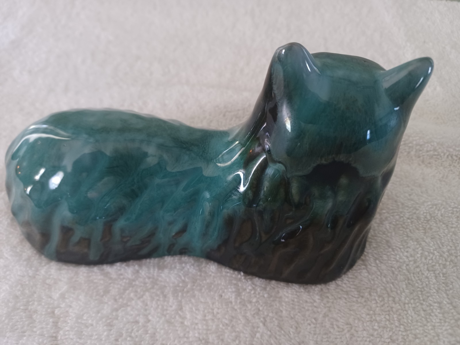 Vintage Canadian blue mountain pottery cat red clay with turquoise drip glaze