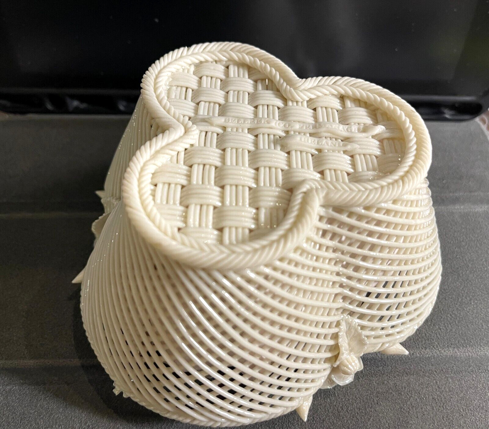 Antique Belleek Shamrock Roses & Buds Weave Basket-3rd Period -1920s – Ireland