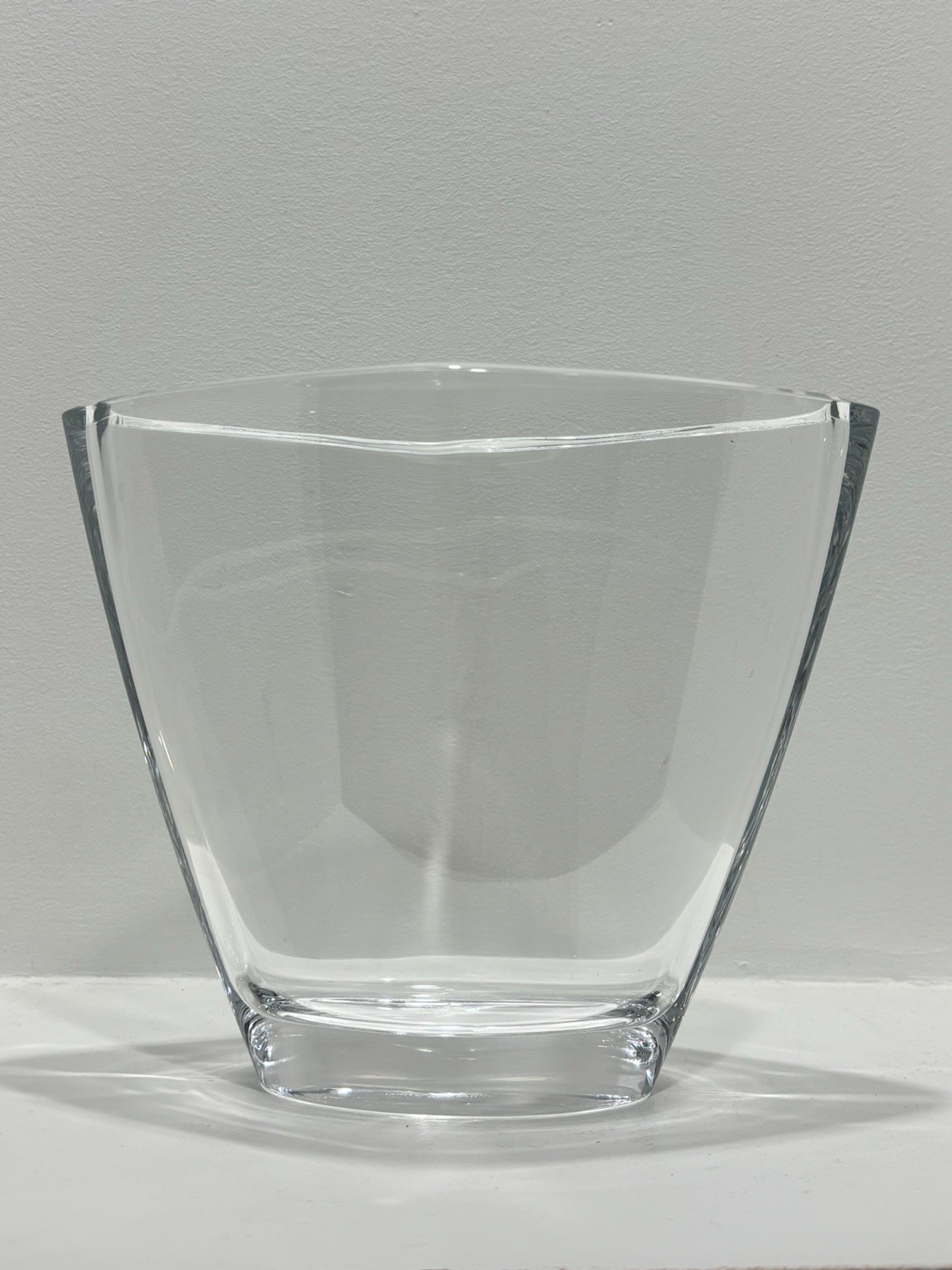 TIFFANY & CO DELTA SKYMILES VASE, Cut Lead Crystal, 7 1/2″, Made in GERMANY