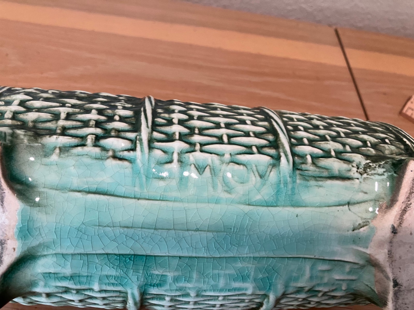 VTG McCoy Basket Weave Log Shape Planter; 7-3/8″ X 3-1/2″ X 3-1/2″; Green!!!