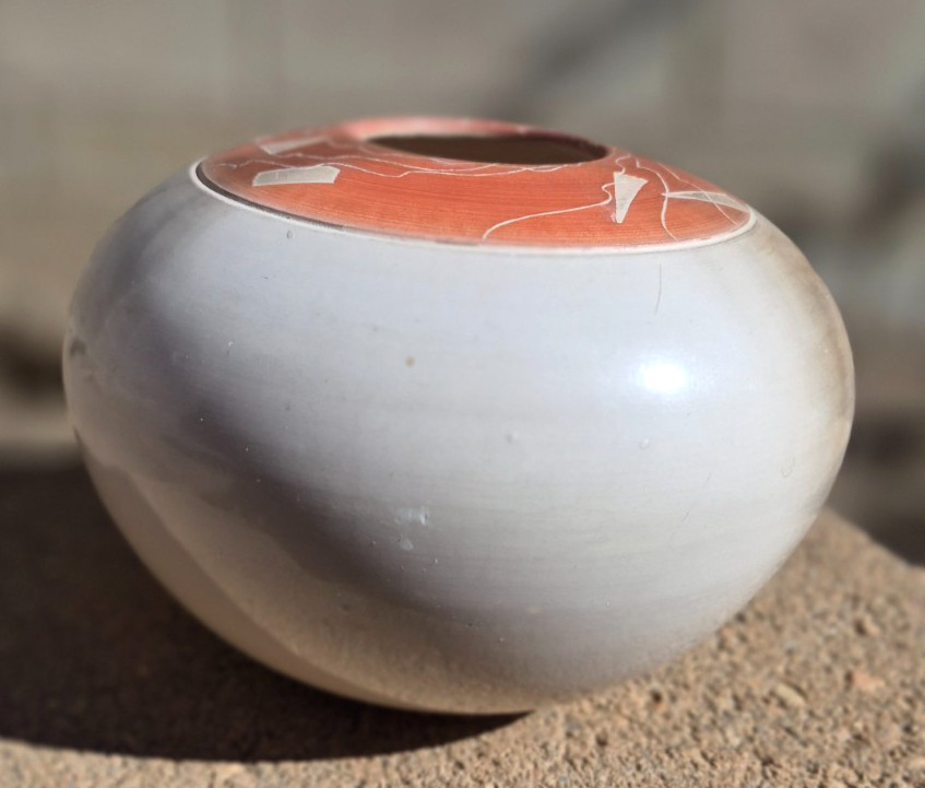 Steven Mahler ( Seattle WA ) Studio Pottery~Sgraffito Bowl~4″T x 5.25″W