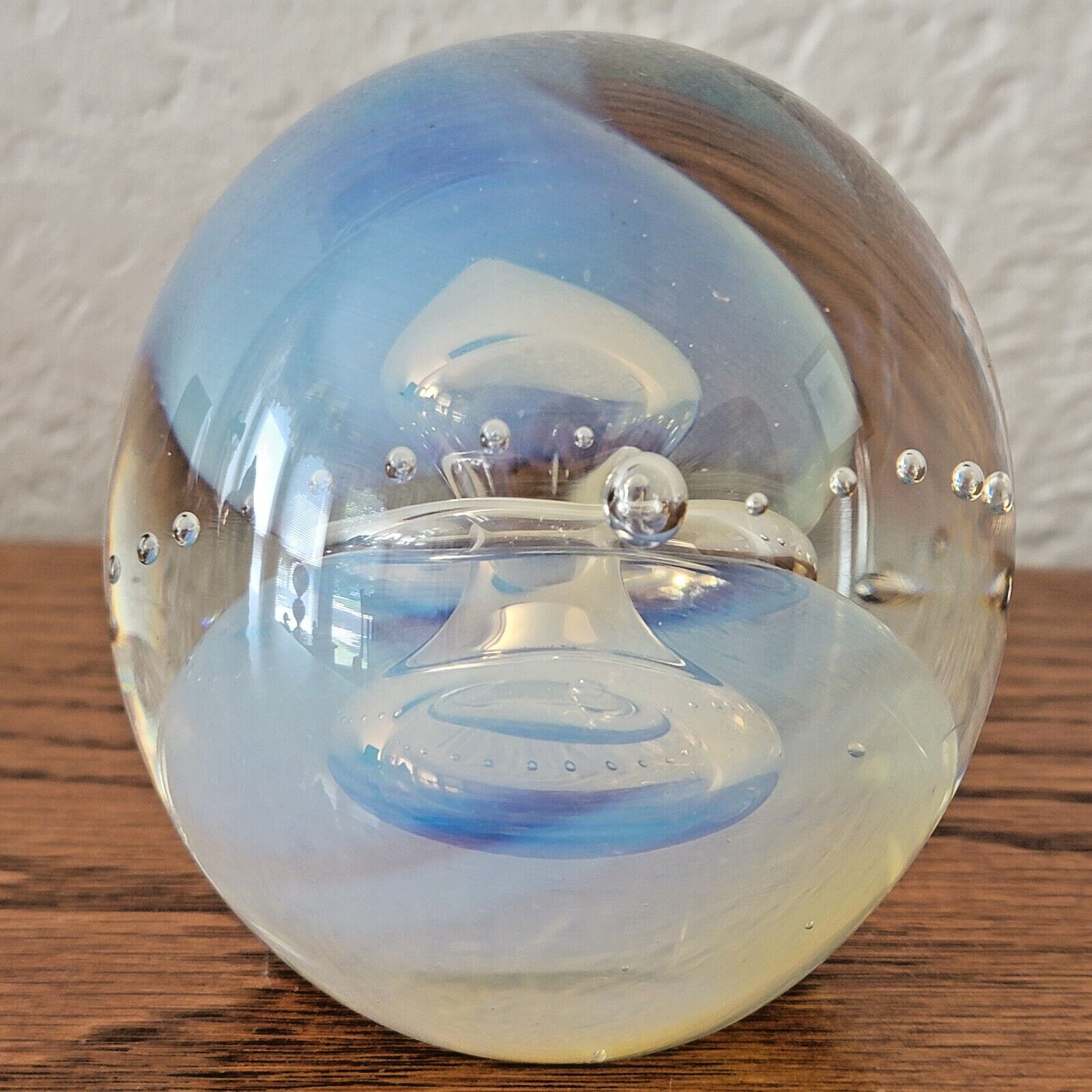 Vintage 1986 Signed Eickholt Iridescent Controlled Bubble Paperweight