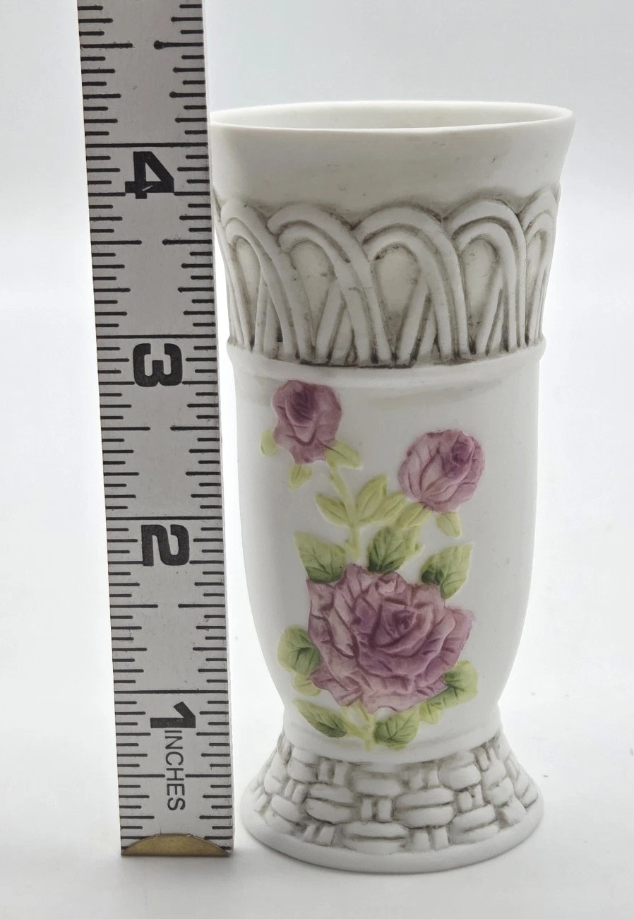 Geo Z Lefton Miniature Bisque Porcelain Vase White With Pink Flowers VTG 1987