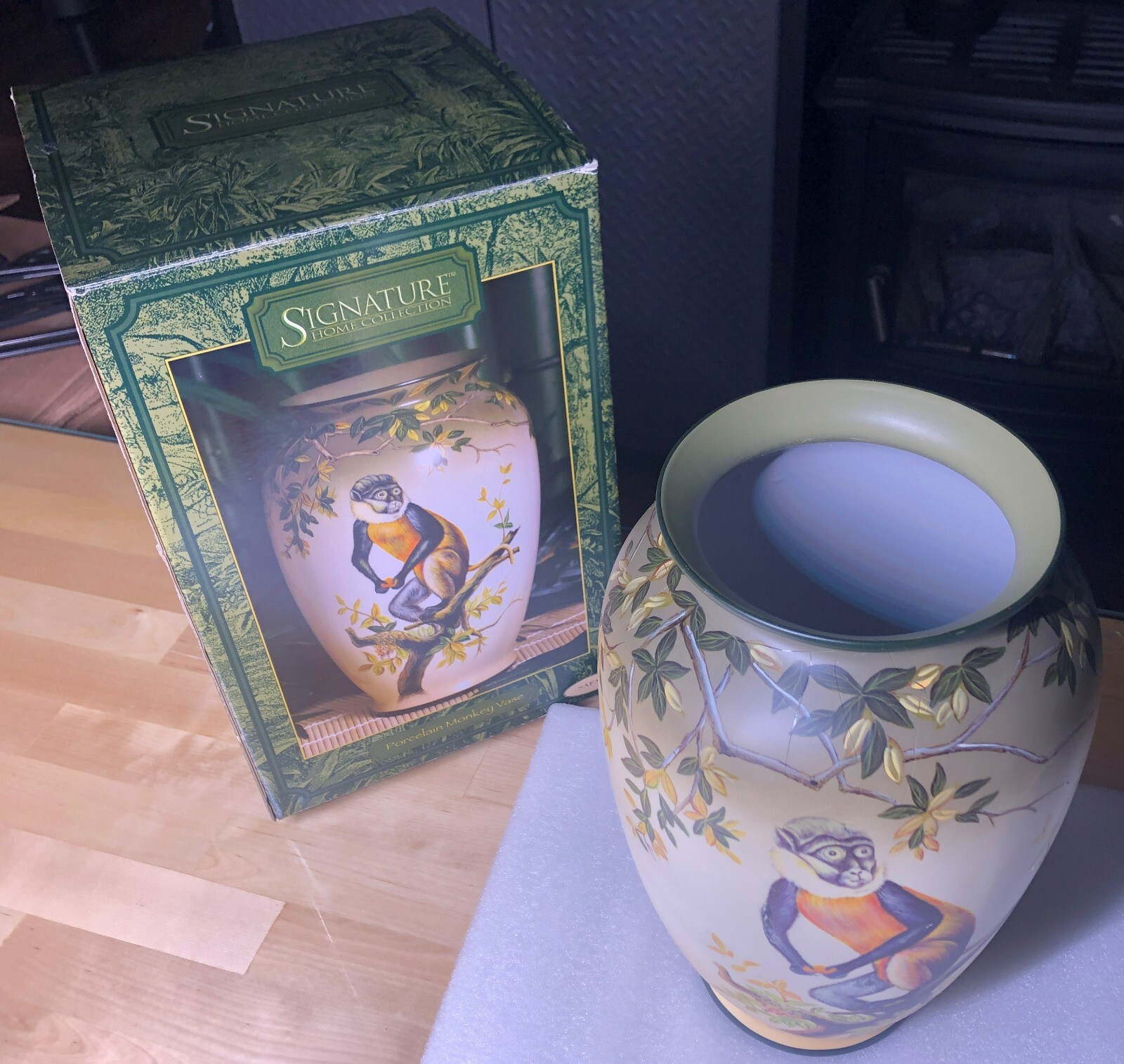 LARGE Porcelain Monkey Vase Signature Home Collection “SAFARI” Squirrel Monkey