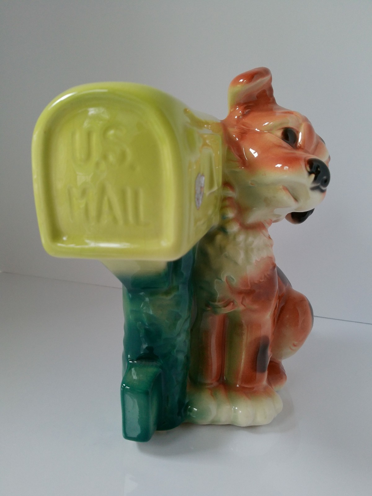 Vintage 1950’s Royal Copley Puppy DOG At Mailbox Flower Succulent Planter 8″