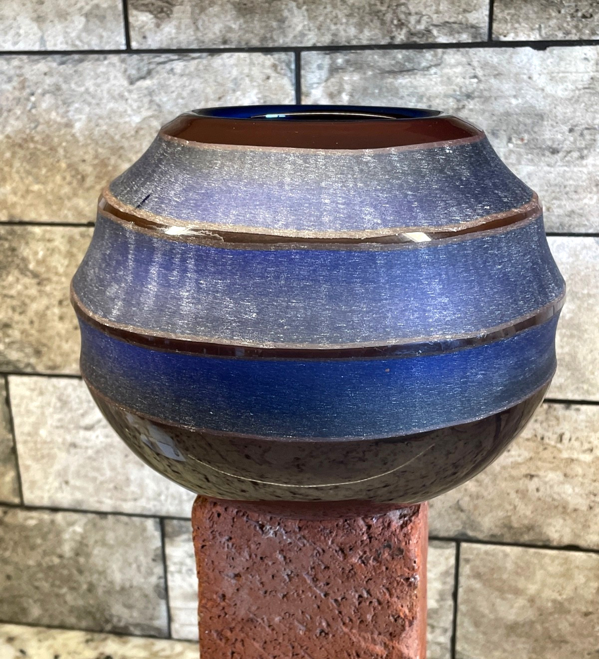VTG Studio Art Glass Beehive Vase Blue Amber Sandblasted Etched 6.25×8″ ~ 5.75LB