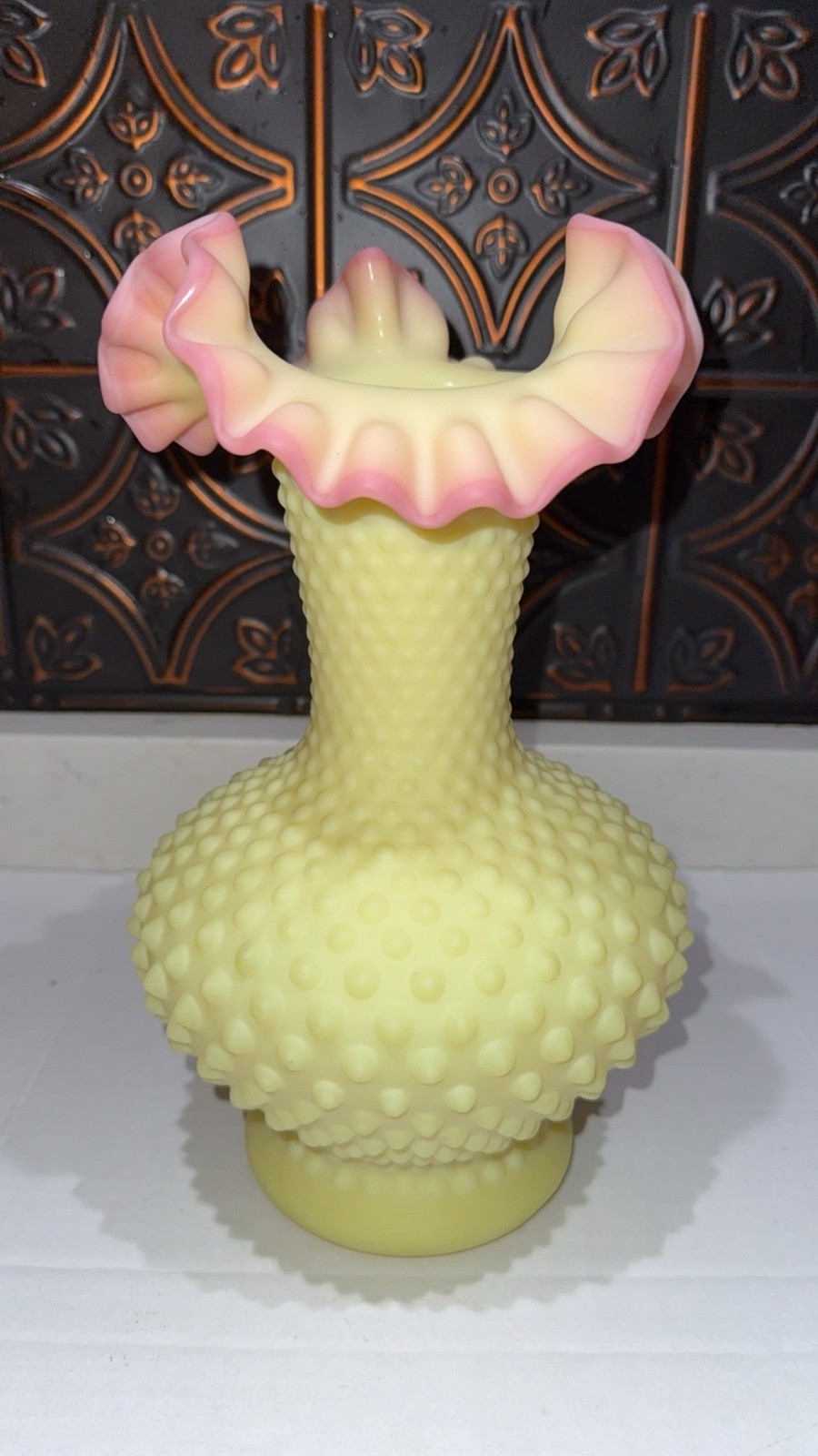 1950s Fenton Burmese Big John Hobnail 10 3/4″ Vase Glows under UV Hard to Find
