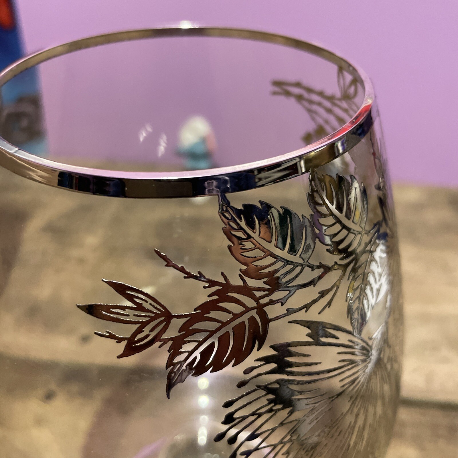 mid 20th century Silver City Glass Company Springtime Pattern Vase Decorative