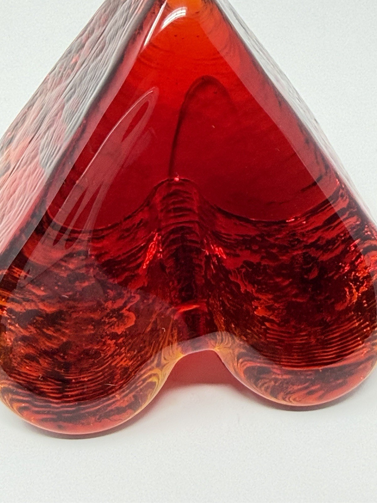 Fire & Light Rare Color Sunburst Red Heart Glass Paperweight 2.5” (1)