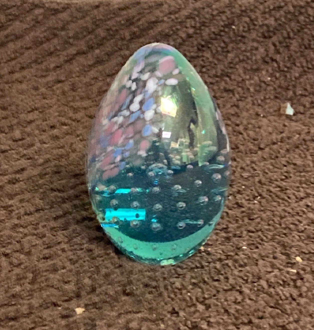Vintage (1991) Glass Eye Studio (GES) Iridescent Egg Shaped Paperweight 2.5 in.