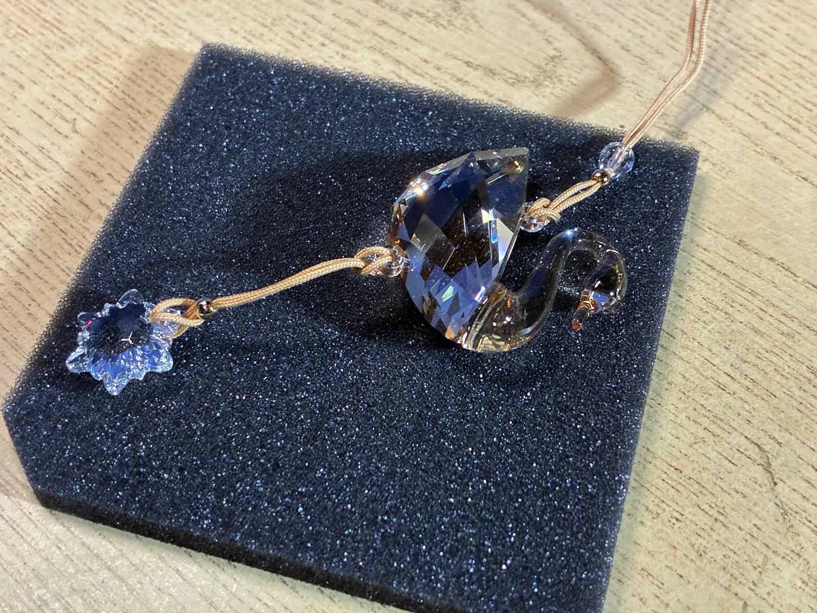 Swarovski Swan Ornament , Crystal Golden Shadow MIB 2020 Loyalty Gift