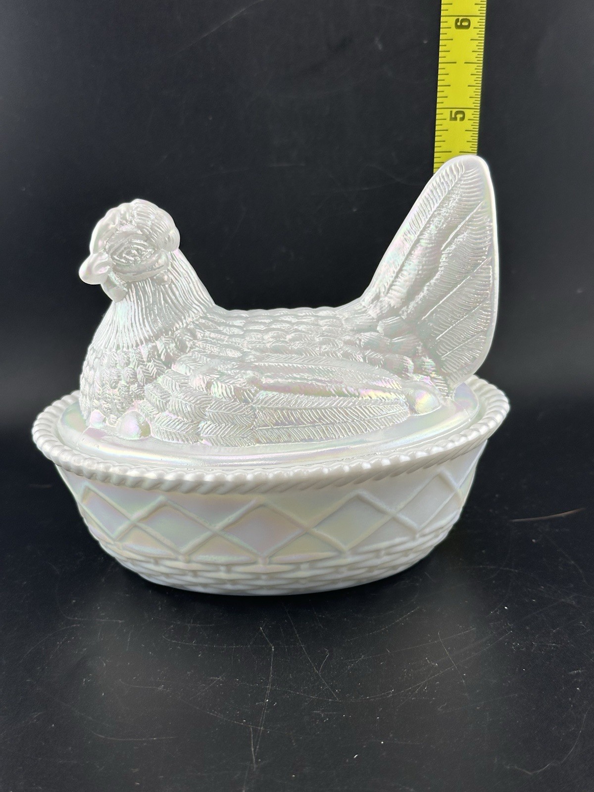 Westmoreland by Rosso Mother Of Pearl Mill Glass Carnival Hen on Nest HON