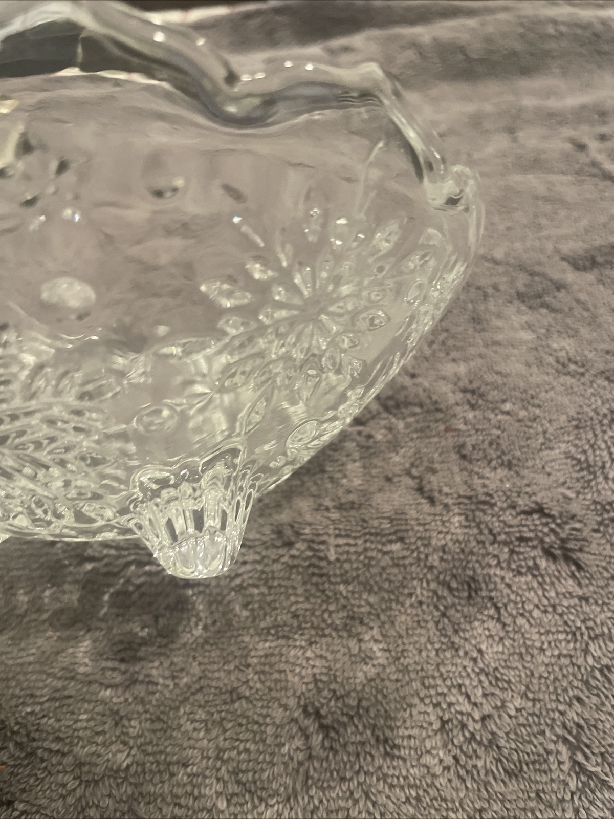 Mikasa Crystal Footed Bowl 6″ Snowflakes Candy Dish Christmas Holiday Classics