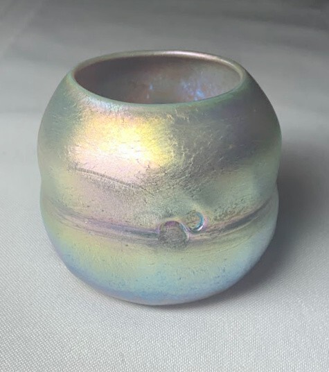 LCT TIFFANY FAVRILE, GOLD BARREL, PIGTAIL MINIATURE VASE, VERY RARE HTF FORM~~~