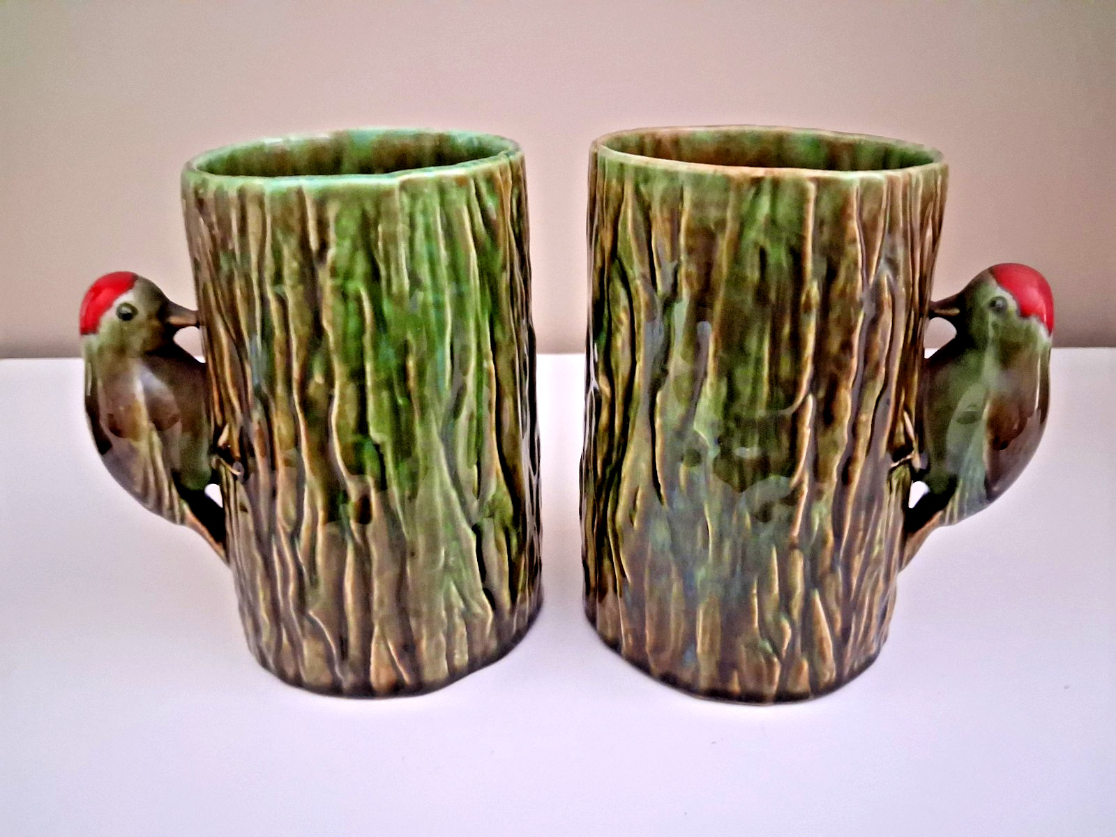 Vallona Starr Pottery California Pair of Bird Woodpeckers Tree Trunk Coffee Mugs