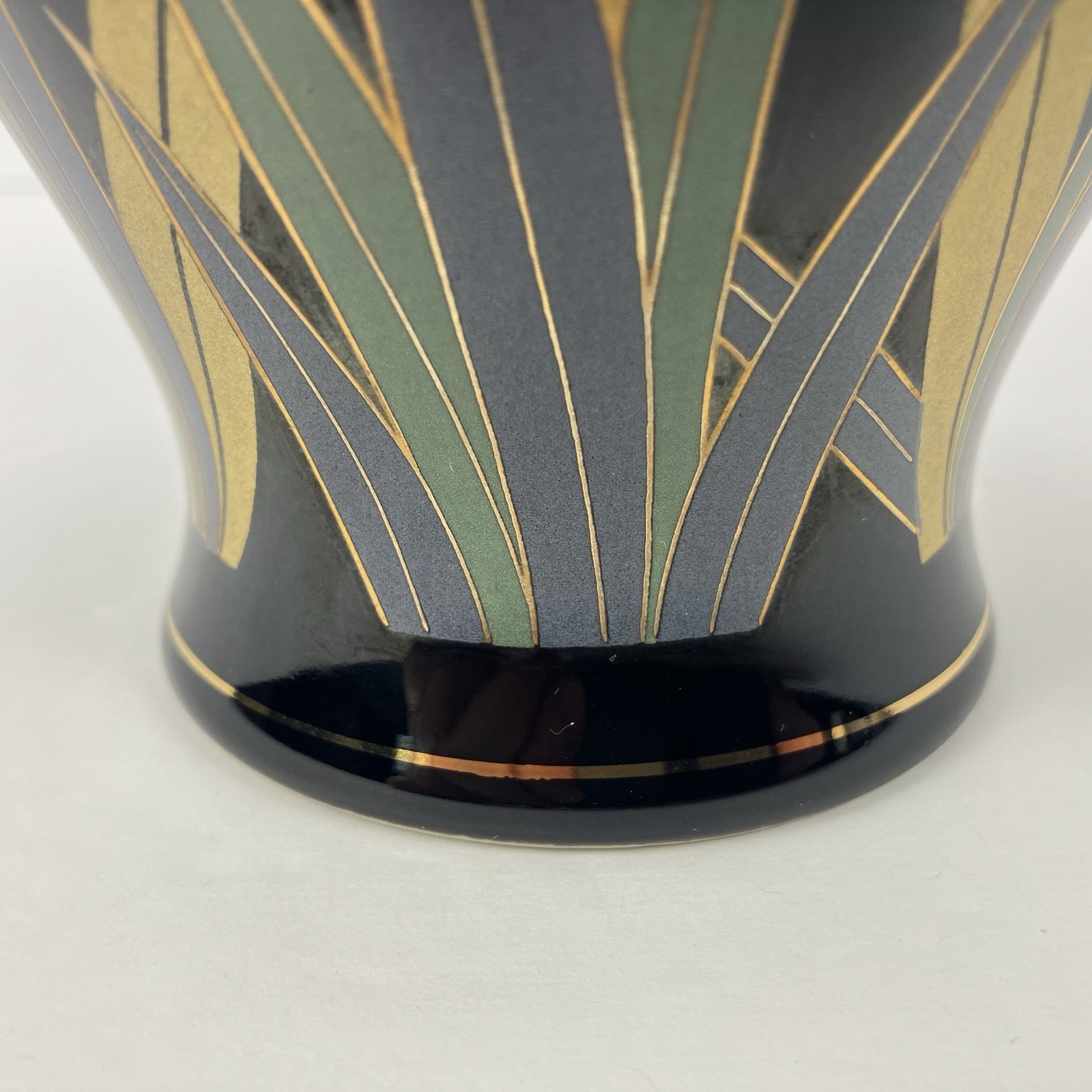 Otagiri Japan Black Gold Iris Floral Ginger Jar Lidded Ceramic Urn Vase Decor