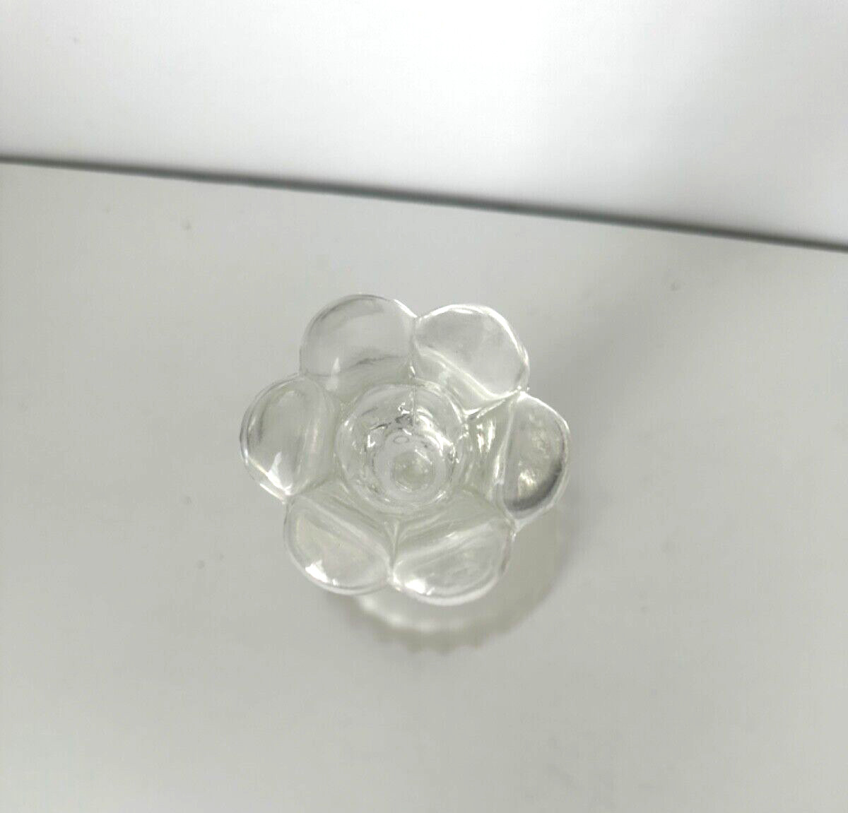MUSEUM of MODERN ART MMA 3 FACE DESIGN CANDLESTICK ~ 9.5″ FROSTED CRYSTAL