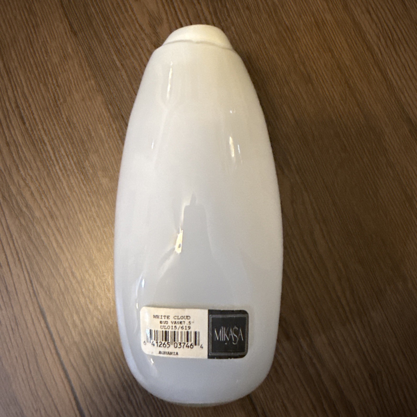 Mikasa White Cloud 5” Bud Vase Made in Romania Cased Glass