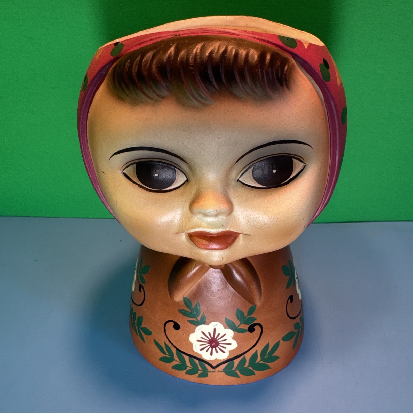 RUSSIAN GIRL HEAD VASE ~ NIPPON YOKO BOEKI sm rim chip USSR vintage lady