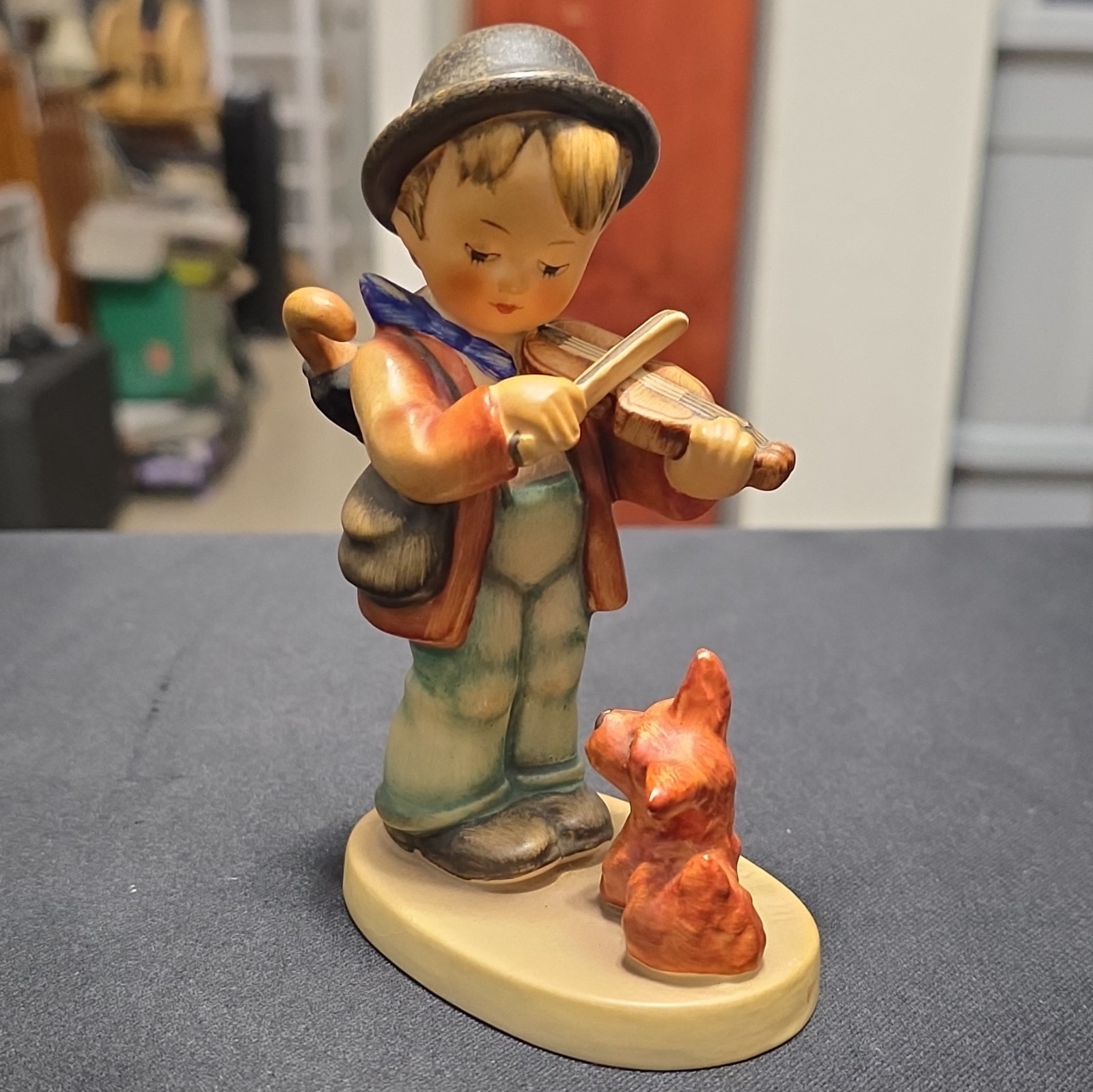 Goebel Hummel Puppy Love Figurine #1 TMK3 Stylized Bee 1960s West Germany